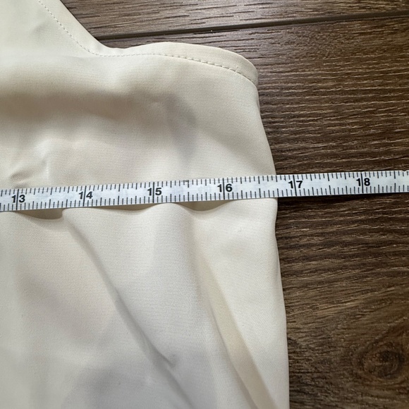 Olive + Oak Women's Cream Peplum Tank Size Small, NWT, Tie-Back, Blouse, Summer - Picture 3 of 9